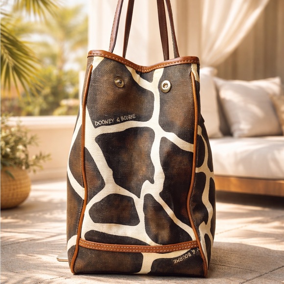 DOONEY & BOURKE VINTAGE GIRAFFE ANIMAL.. CANVAS W/ TAN LEATHER TRIM DUCK CHARM - Picture 6 of 17